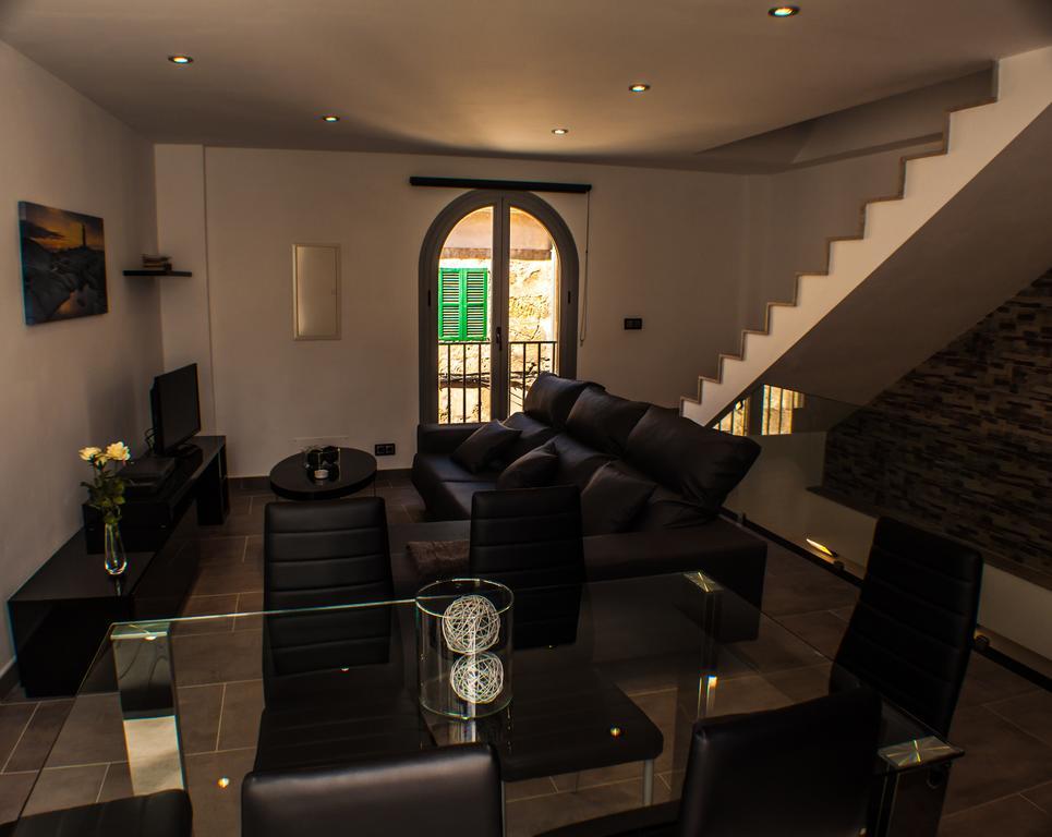 Townhouse Calvari By Homevillas360 Pollenca Ruang foto