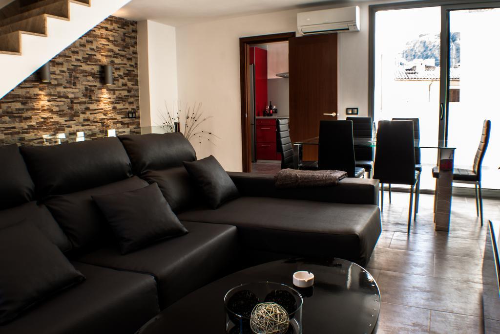 Townhouse Calvari By Homevillas360 Pollenca Ruang foto