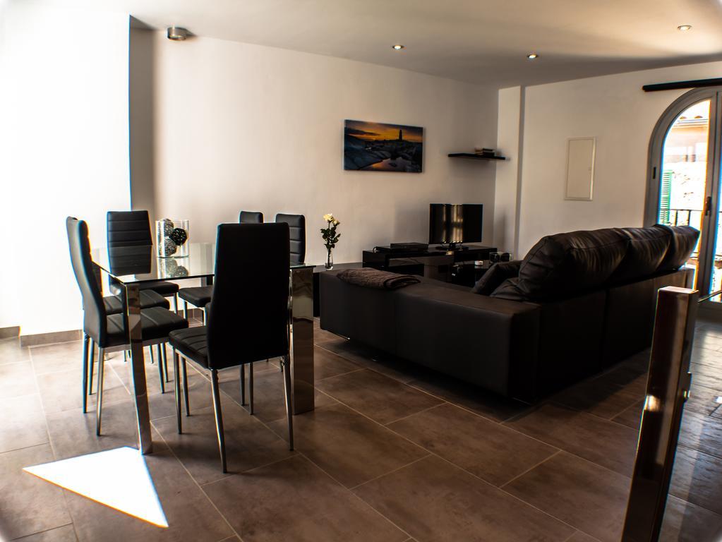 Townhouse Calvari By Homevillas360 Pollenca Ruang foto